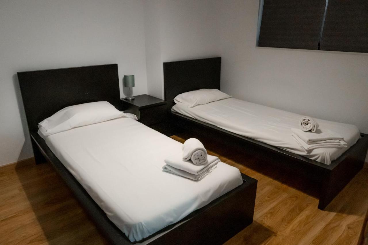 Apartamento Moderno El Bosque En Аринсал Экстерьер фото